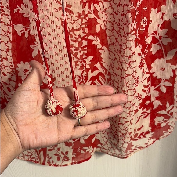 Red and cream Bell Sleeve Blouse with Tie Front - Picture 5 of 7